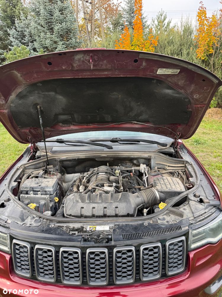 Jeep Grand Cherokee - 30