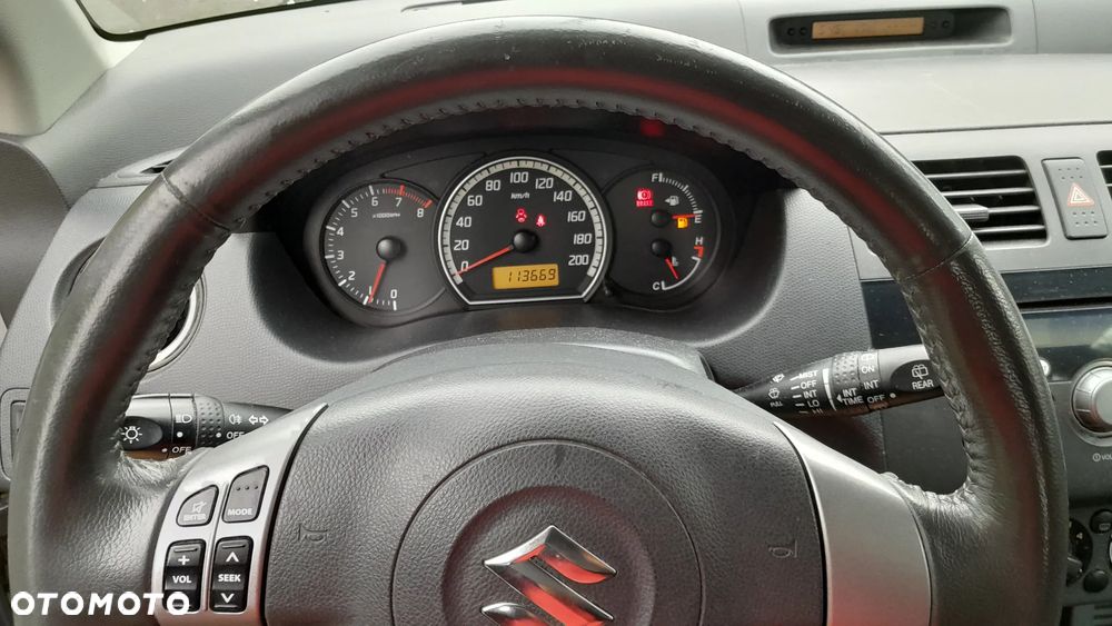 Suzuki Swift 1.3 4x4 Snow - 11