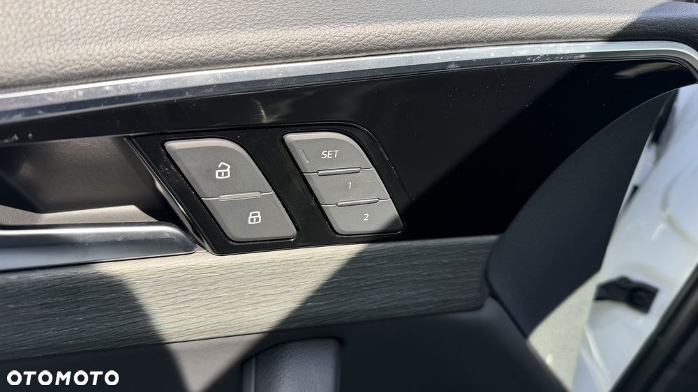 Audi A4 Limousine 40 TFSI quattro S tronic - 19