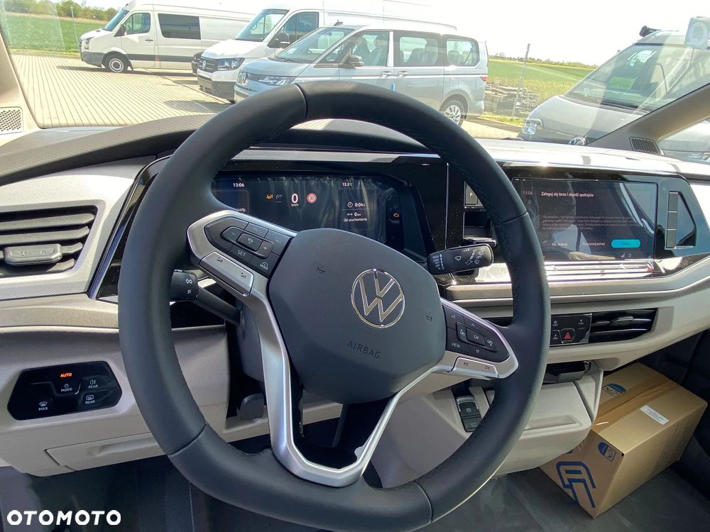 Volkswagen Multivan - 9