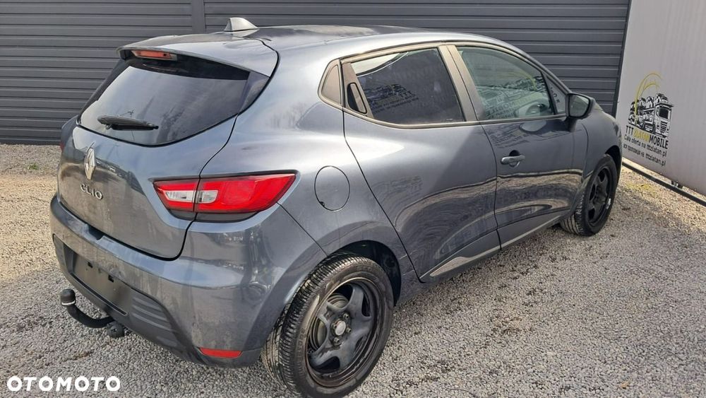 Renault Clio - 14