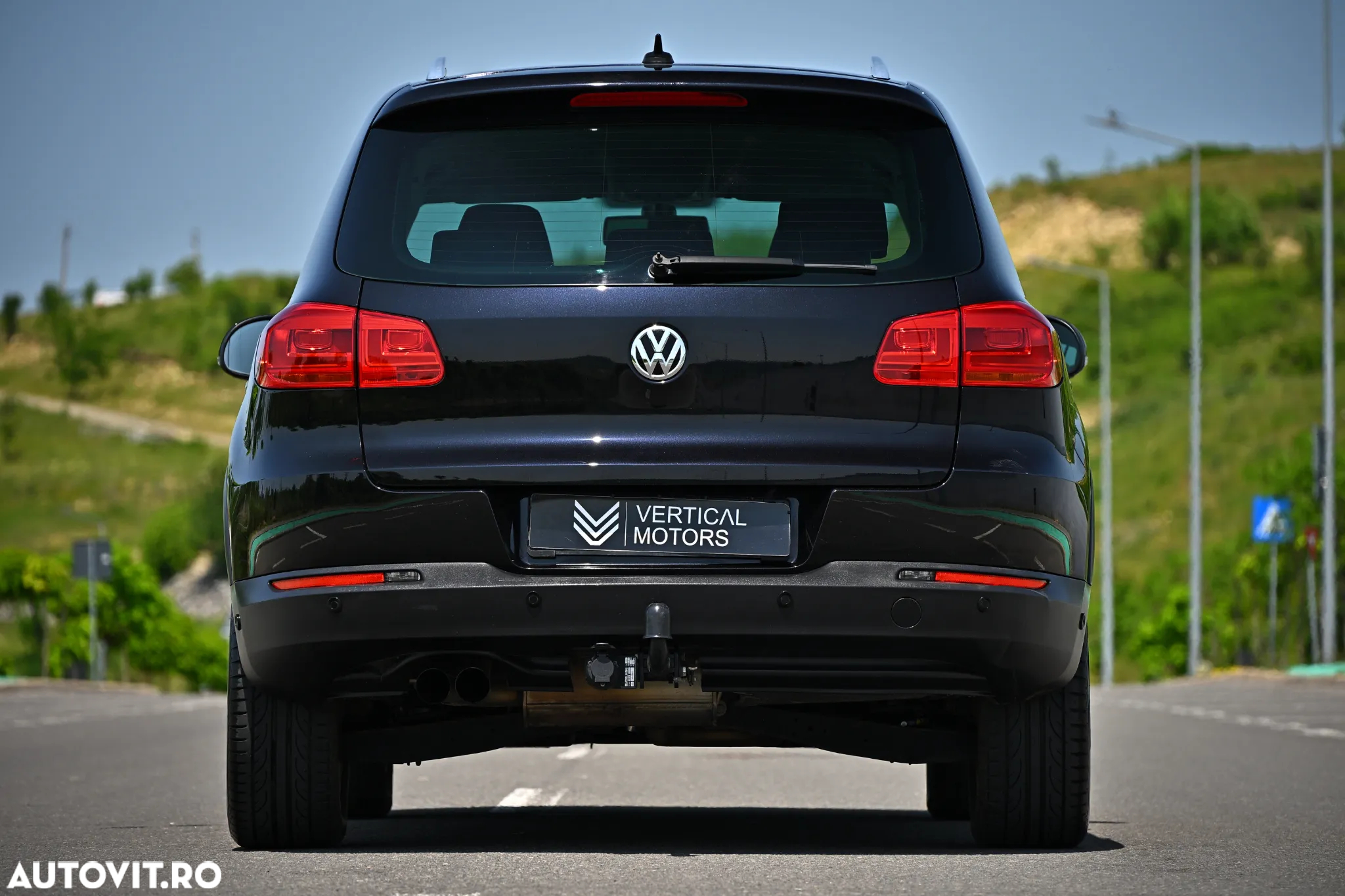 Volkswagen Tiguan 2.0 TDI 4Motion DSG Sport & Style - 9