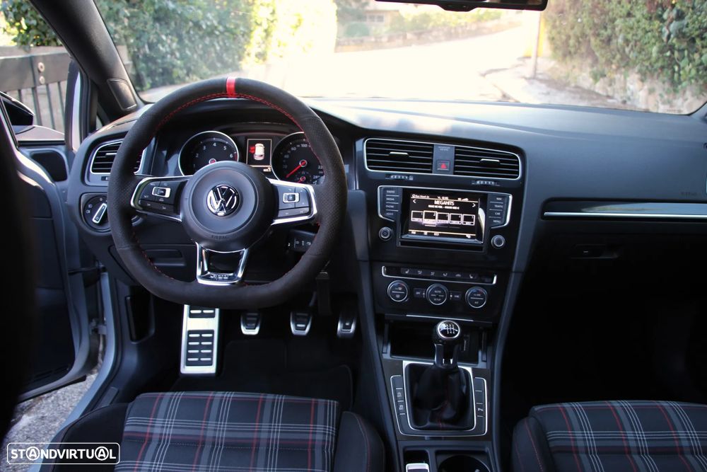 VW Golf 2.0 TSi GTi Performance - 7