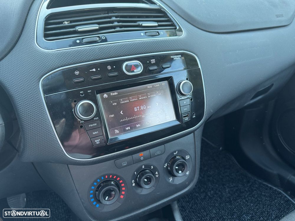 Fiat Punto 1.3 M-Jet Lounge S&S - 6