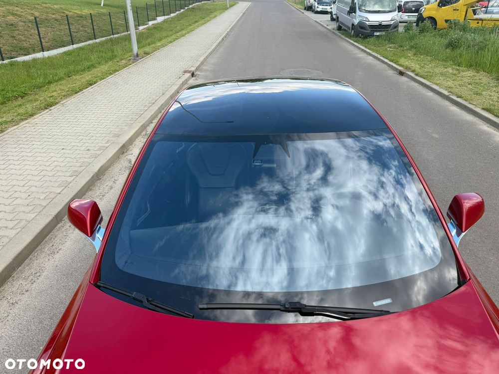 Tesla Model S - 27