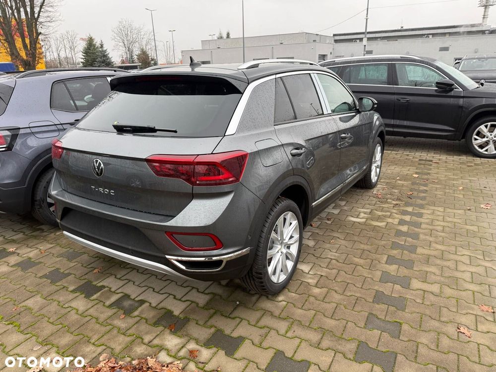 Volkswagen T-Roc - 3