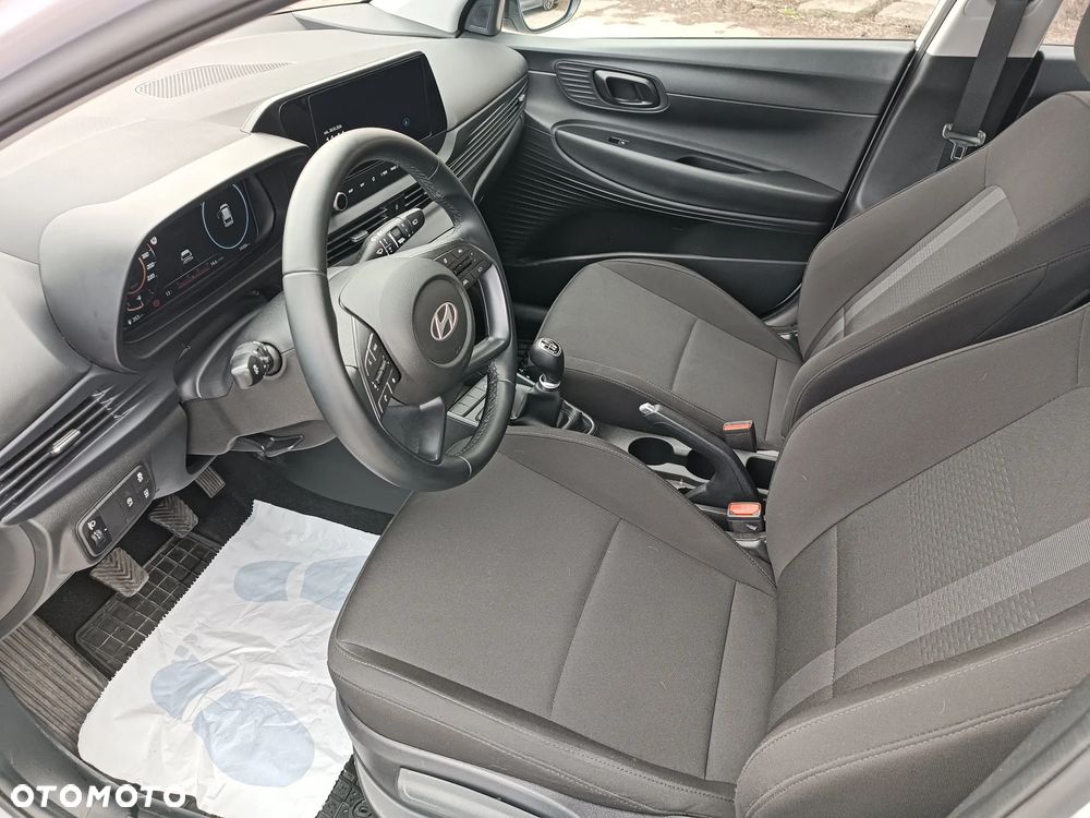 Hyundai i20 - 20