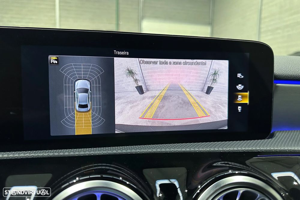 Mercedes-Benz A 250 Limousine e 8G-DCT AMG Line - 34