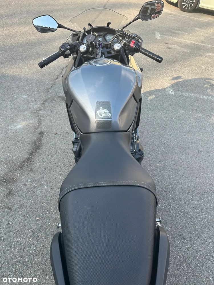 Honda CBR - 21