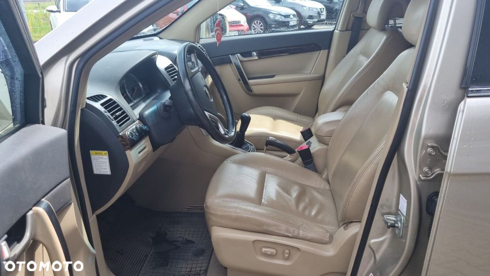 Chevrolet Captiva - 13