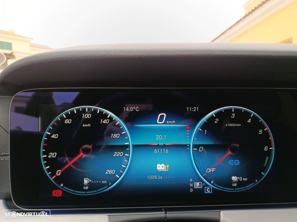 Mercedes-Benz E 300 de AMG Line 4Matic - 29