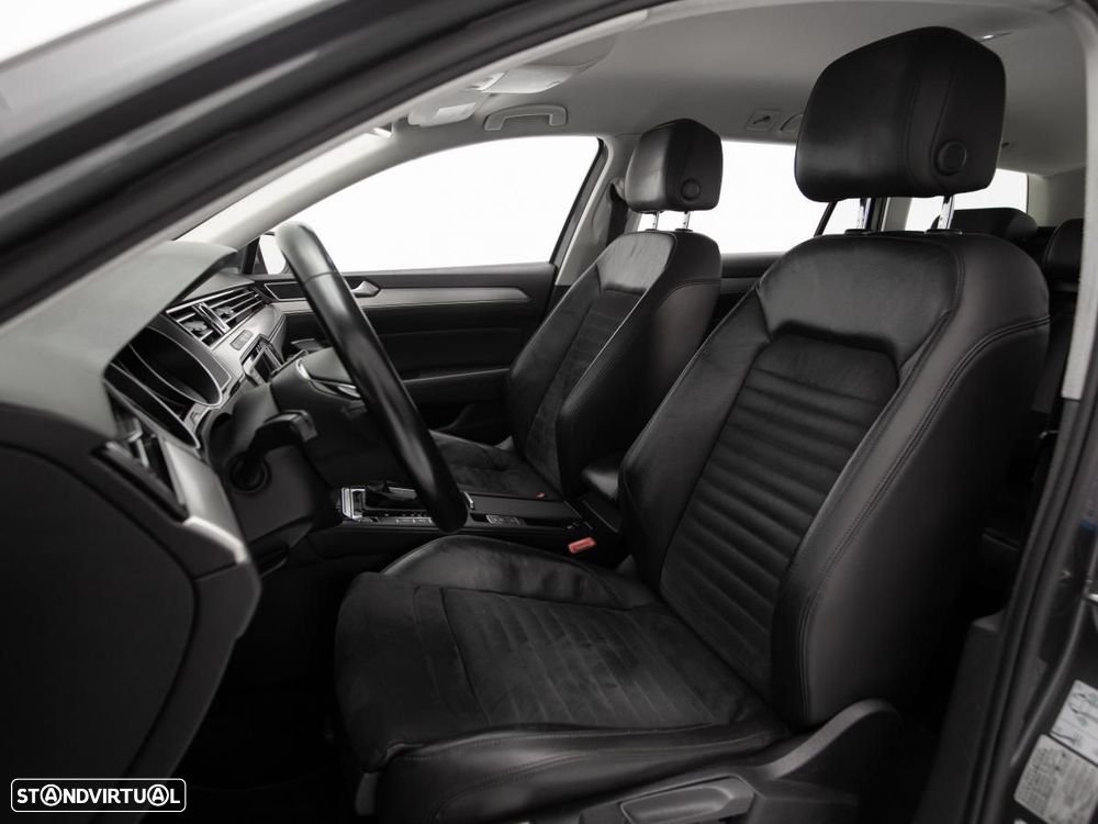 VW Passat Variant 2.0 TDI Confortline DSG - 9