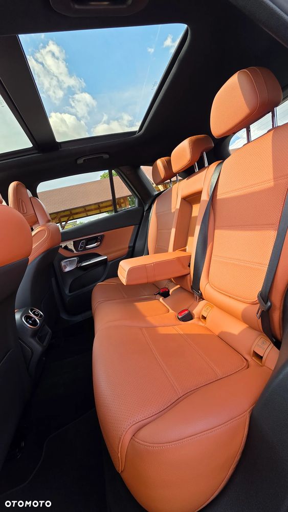 Mercedes-Benz GLC 300 4Matic 9G-TRONIC Avantgarde Advanced - 14