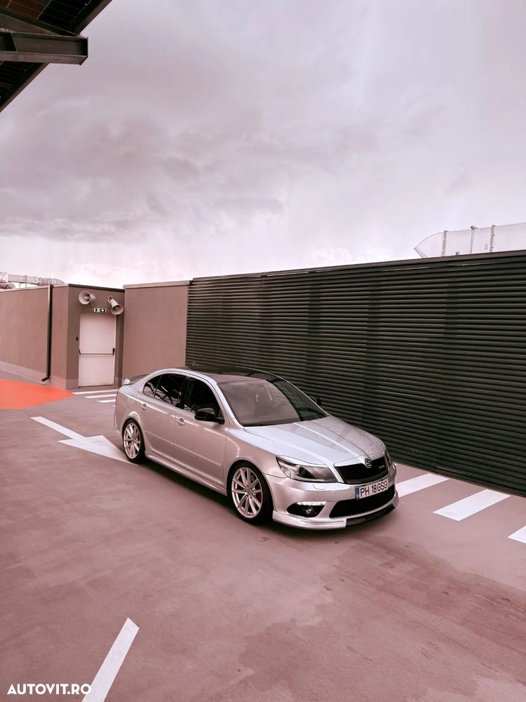 Skoda Octavia 2.0 TDI RS - 1