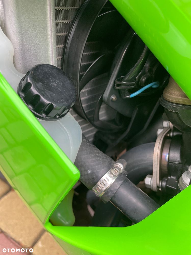 Kawasaki ZXR - 13