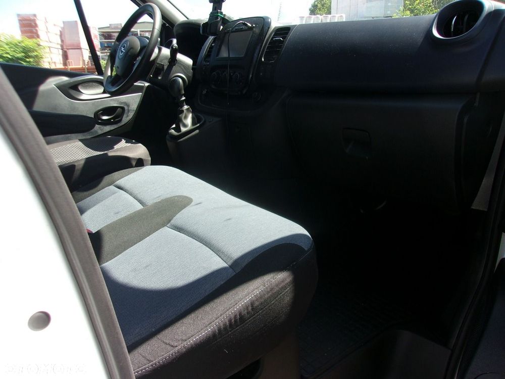 Opel Vivaro L2H1 2,9t Edition Tour - 12