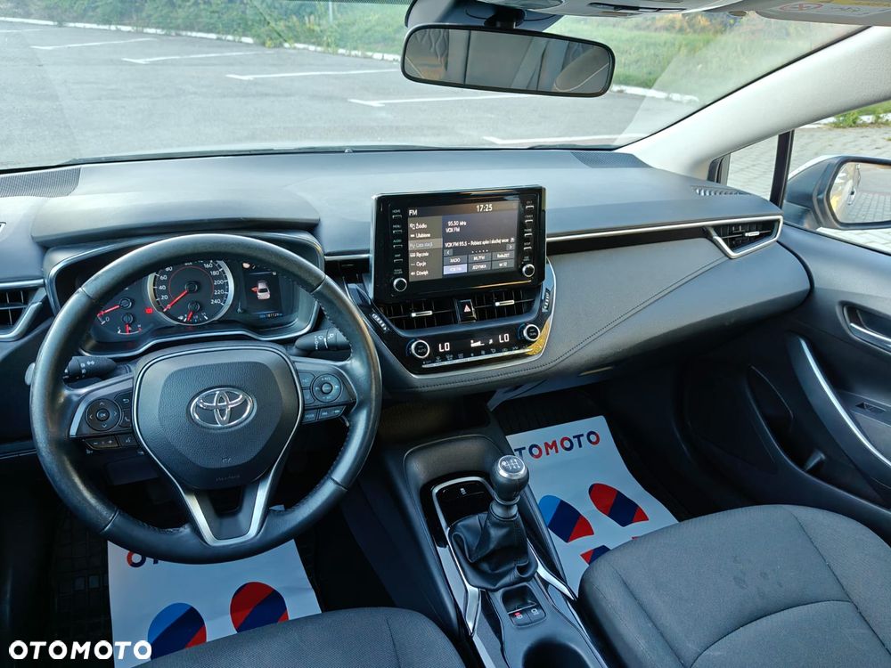 Toyota Corolla 1.5 Comfort - 10