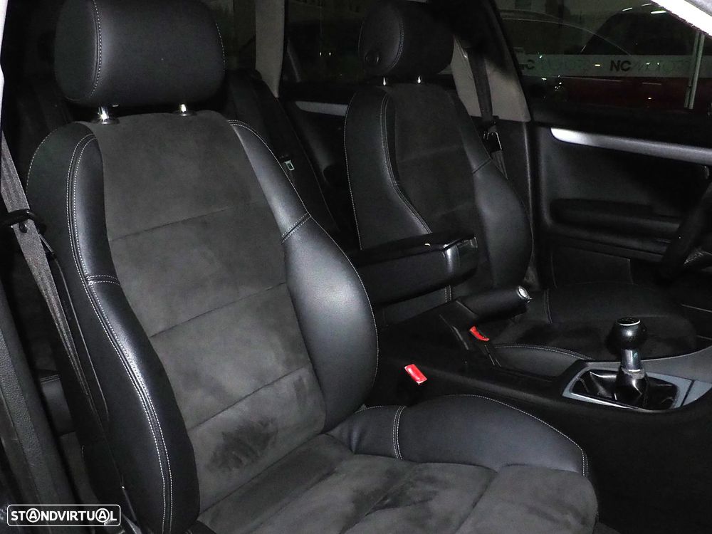 Audi A4 Avant 1.9 TDI m6 S-Line - 12