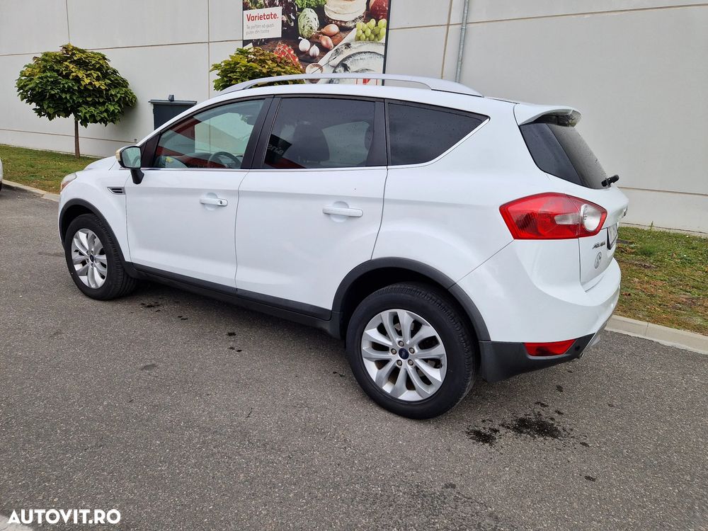 Ford Kuga 2.0 TDCi 2x4 Titanium - 23