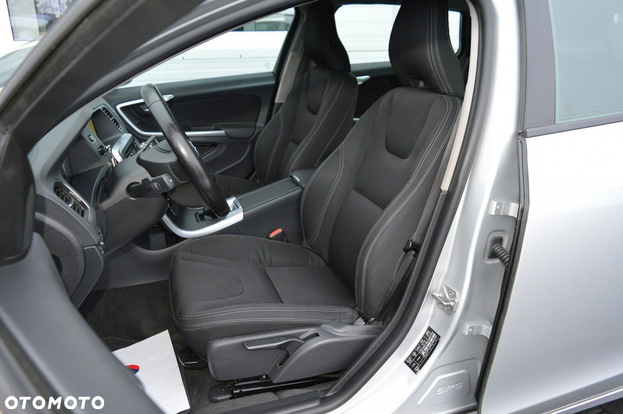 Volvo V60 D2 Kinetic - 18