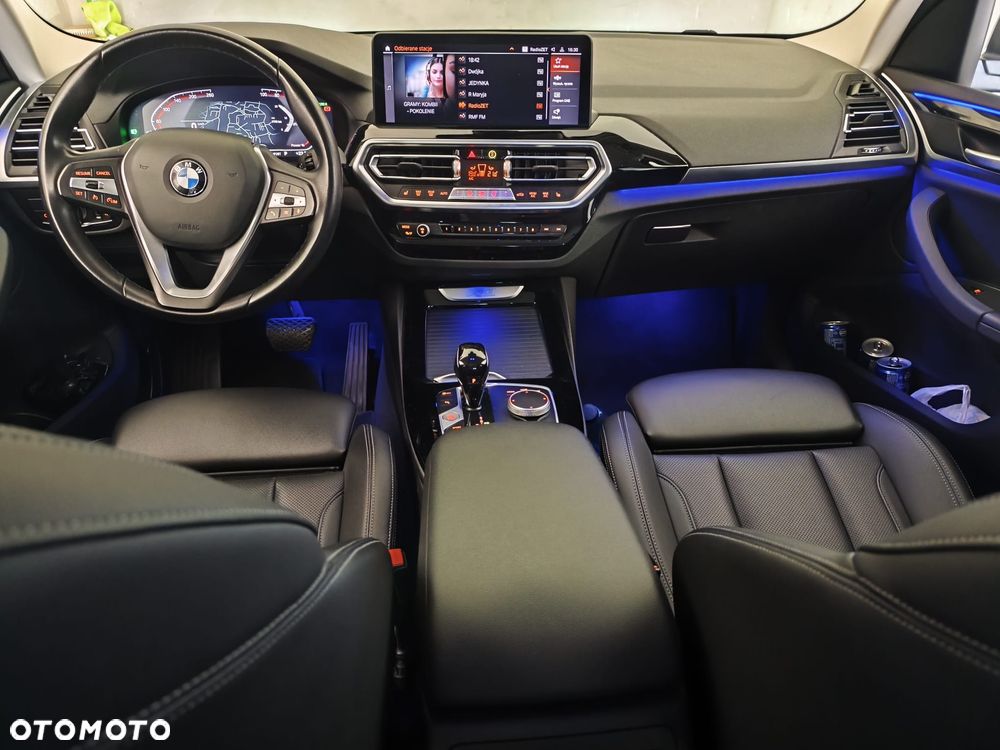 BMW X3 sDrive18d MHEV Business Edition - 31