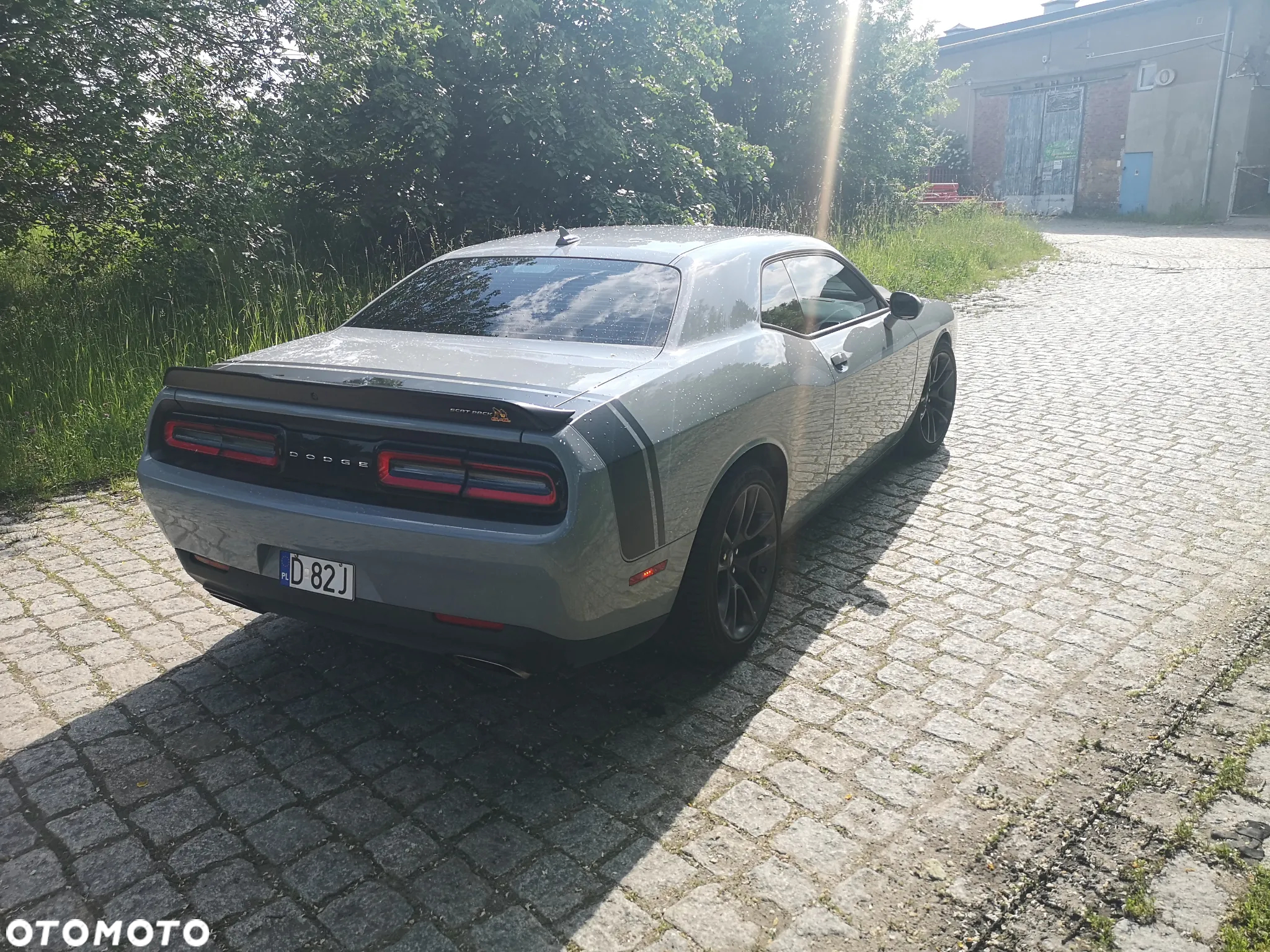 Dodge Challenger - 17