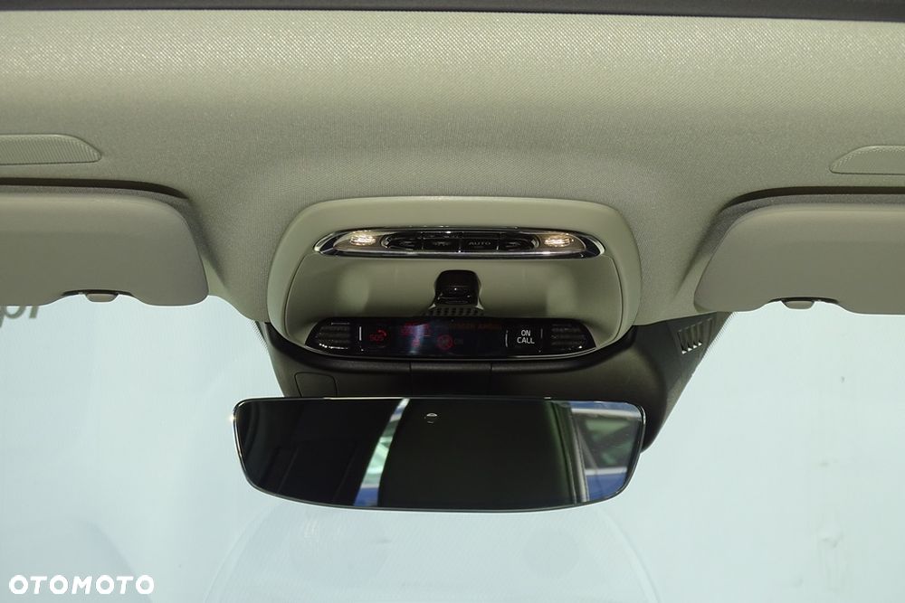Volvo V60 T6 AWD Twin Engine Geartronic R-Design - 28