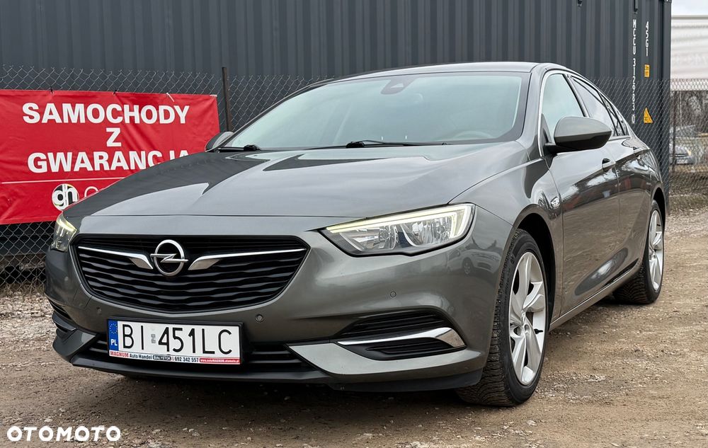 Opel Insignia - 1