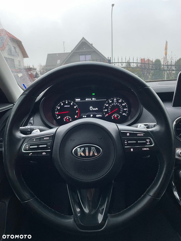Kia Stinger 2.0 T-GDI GT Line - 25