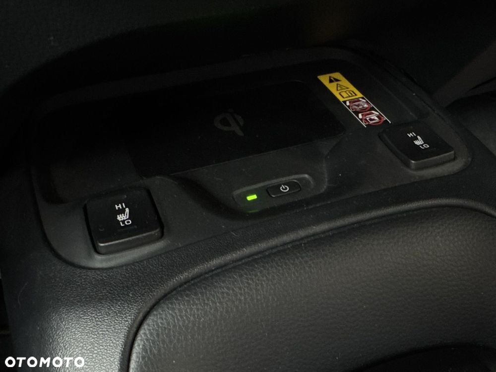 Toyota Corolla 1.8 Hybrid Comfort - 26