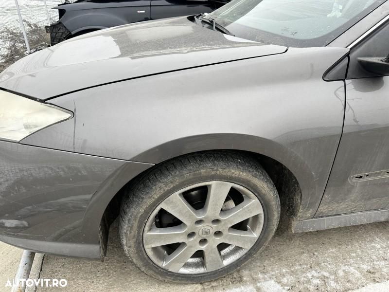 Aripa fata stanga Renault Laguna 3 (2007-2010) - 1