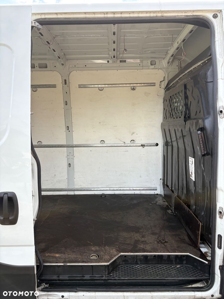 Iveco Daily 35S16 MAXI - 22