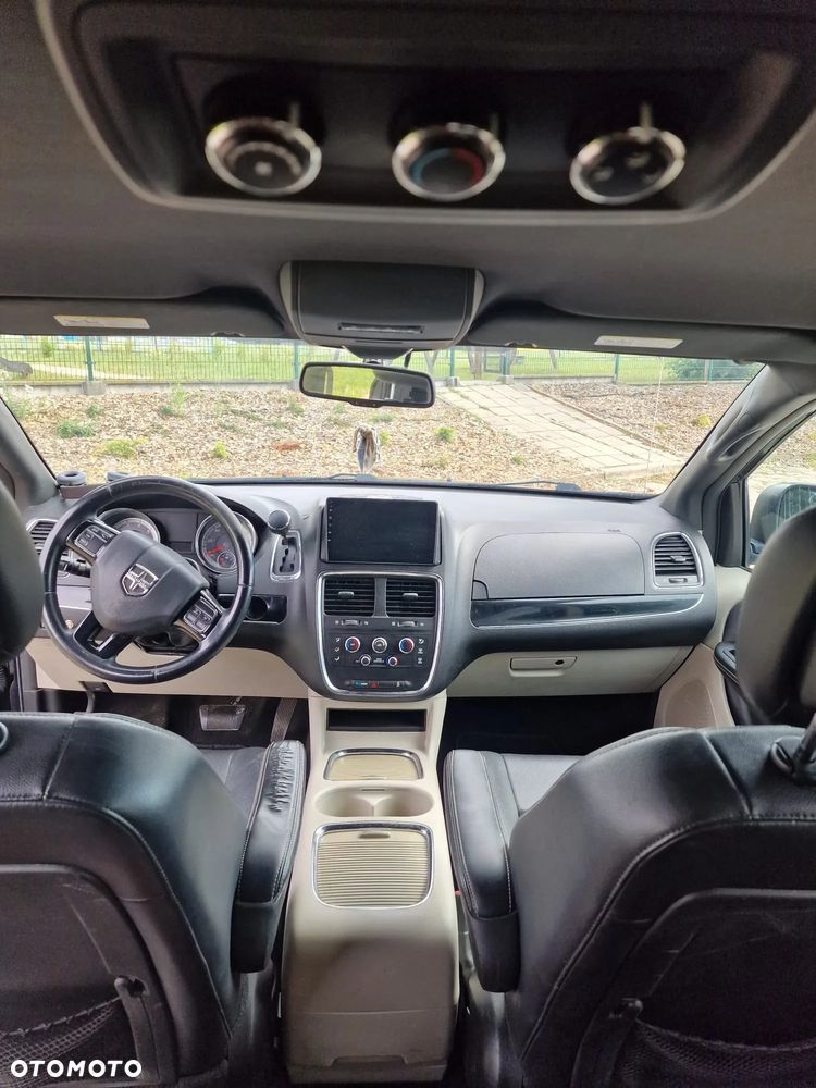 Dodge Grand Caravan 3.6 R/T - 14