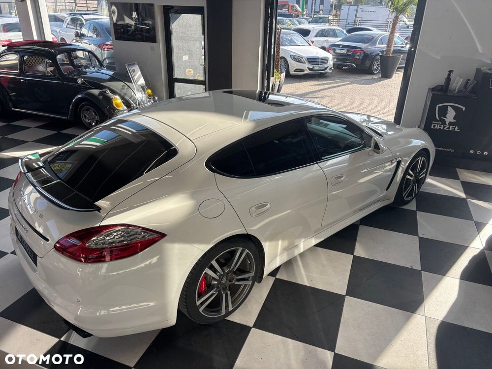 Porsche Panamera - 6