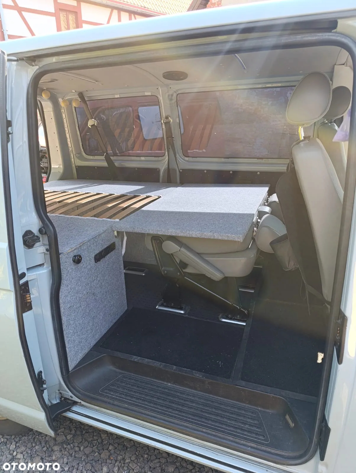 Volkswagen Transporter T5 TDI L1H1 - 12