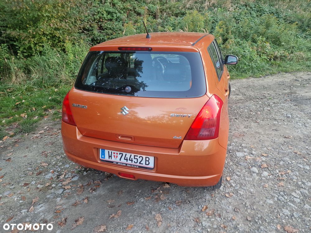 Suzuki Swift 1.3 4x4 Comfort - 25