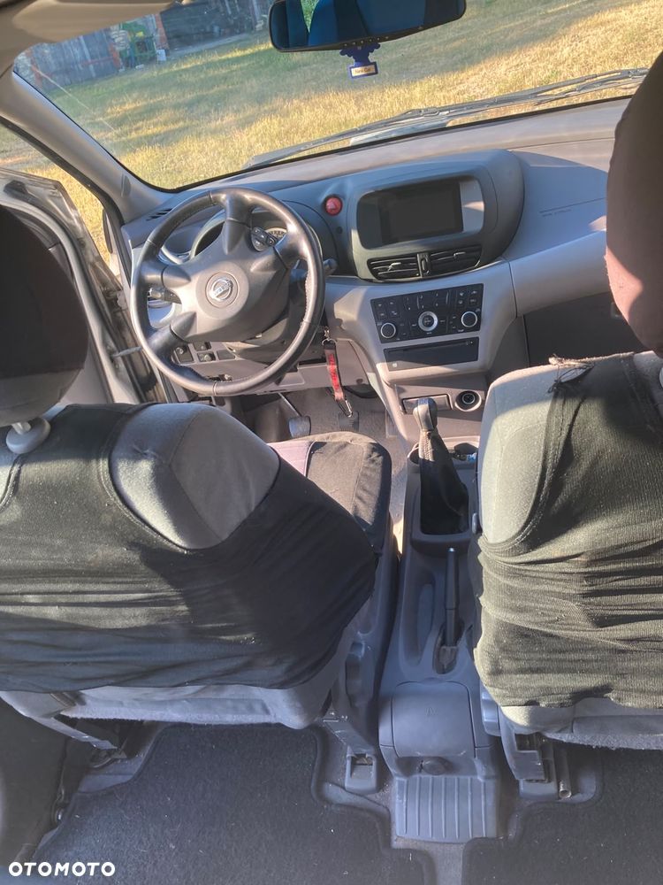 Nissan Almera - 21