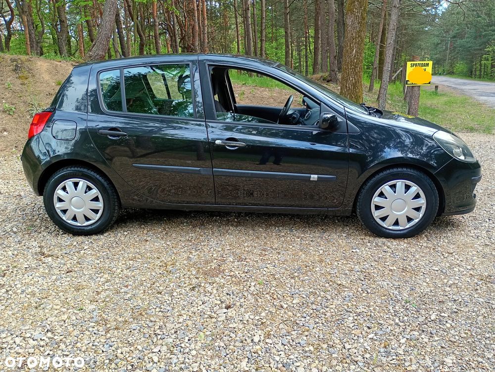 Renault Clio 1.2 16V Authentique - 3