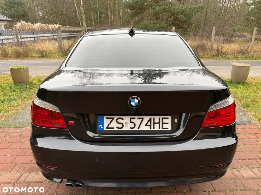 BMW Seria 5 525d - 16