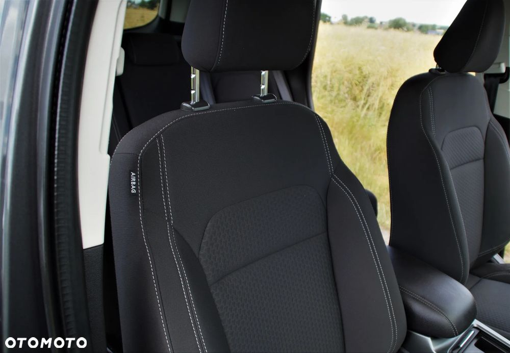 Ford Kuga - 20