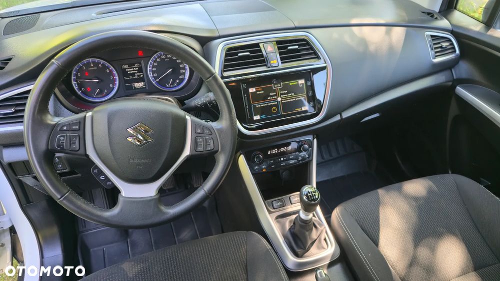 Suzuki SX4 S-Cross 1.4 SHVS Premium - 8