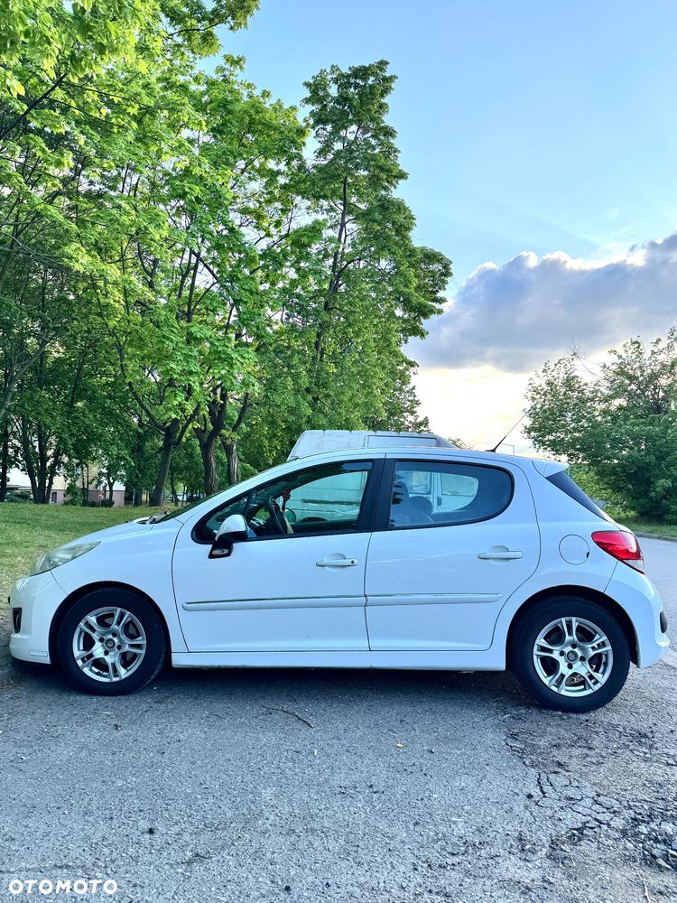 Peugeot 207 1.6 HDi - 5