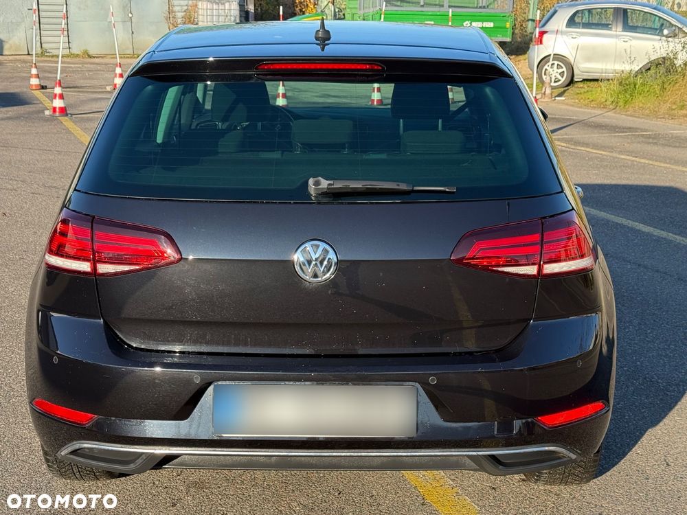 Volkswagen Golf - 19