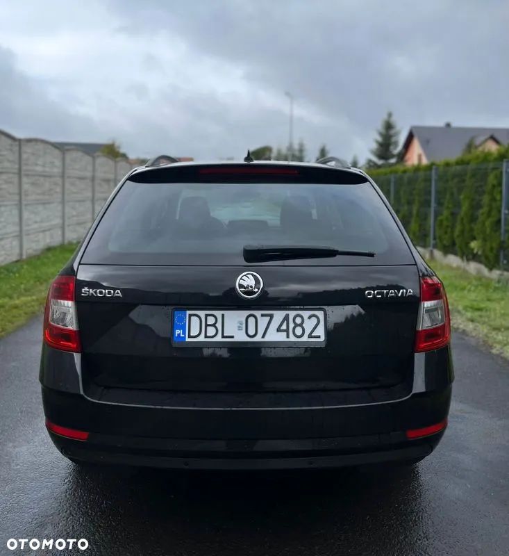 Skoda Octavia 2.0 TDI Style DSG - 11