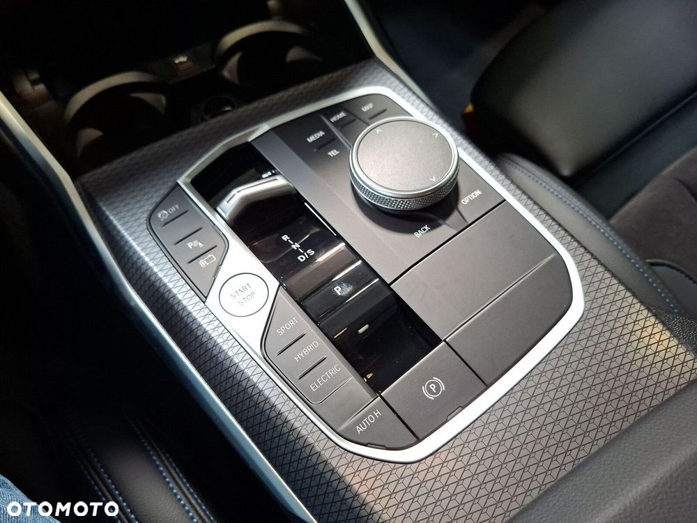BMW Seria 3 - 16