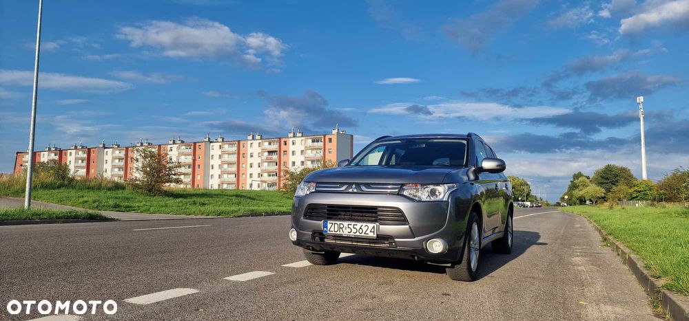 Mitsubishi Outlander 2.2 DID Intense - 3