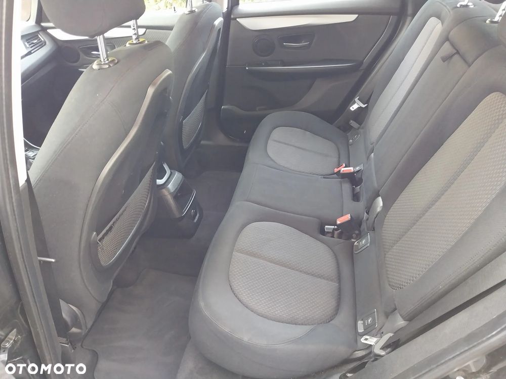 BMW Seria 2 216i - 12