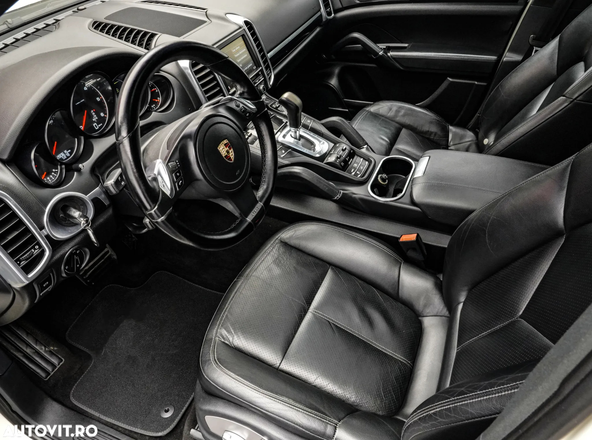 Porsche Cayenne 3.0 L V6 - 10