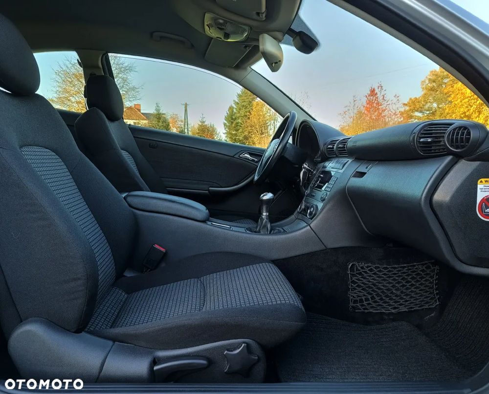 Mercedes-Benz Klasa C 180 Kompressor Sport Edition - 5