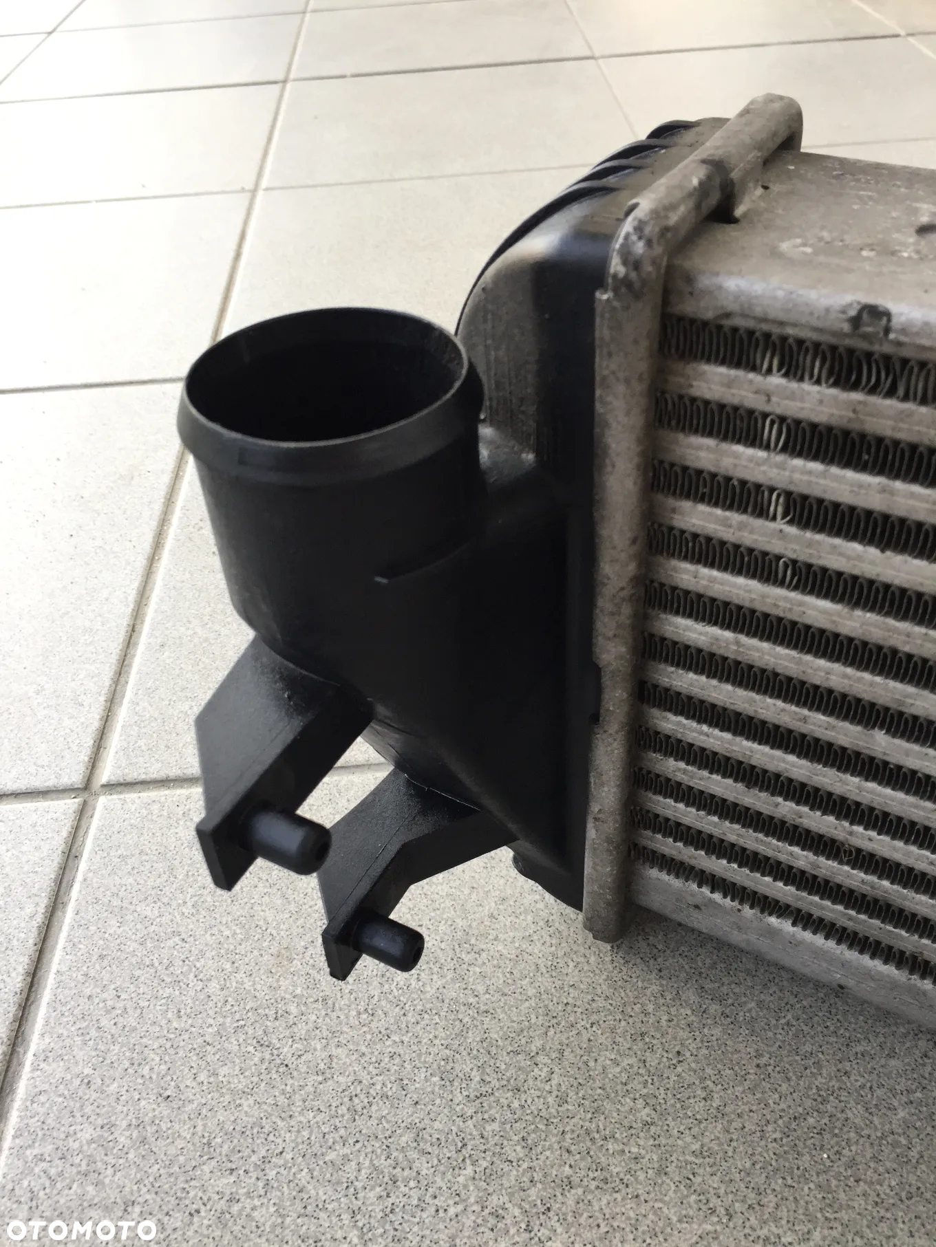 CHŁODNICA POWIETRZA INTERCOOLER LEWA LEWY AUDI A4 B6 A4 B7 2.5 TDI 8E0145805P - 4